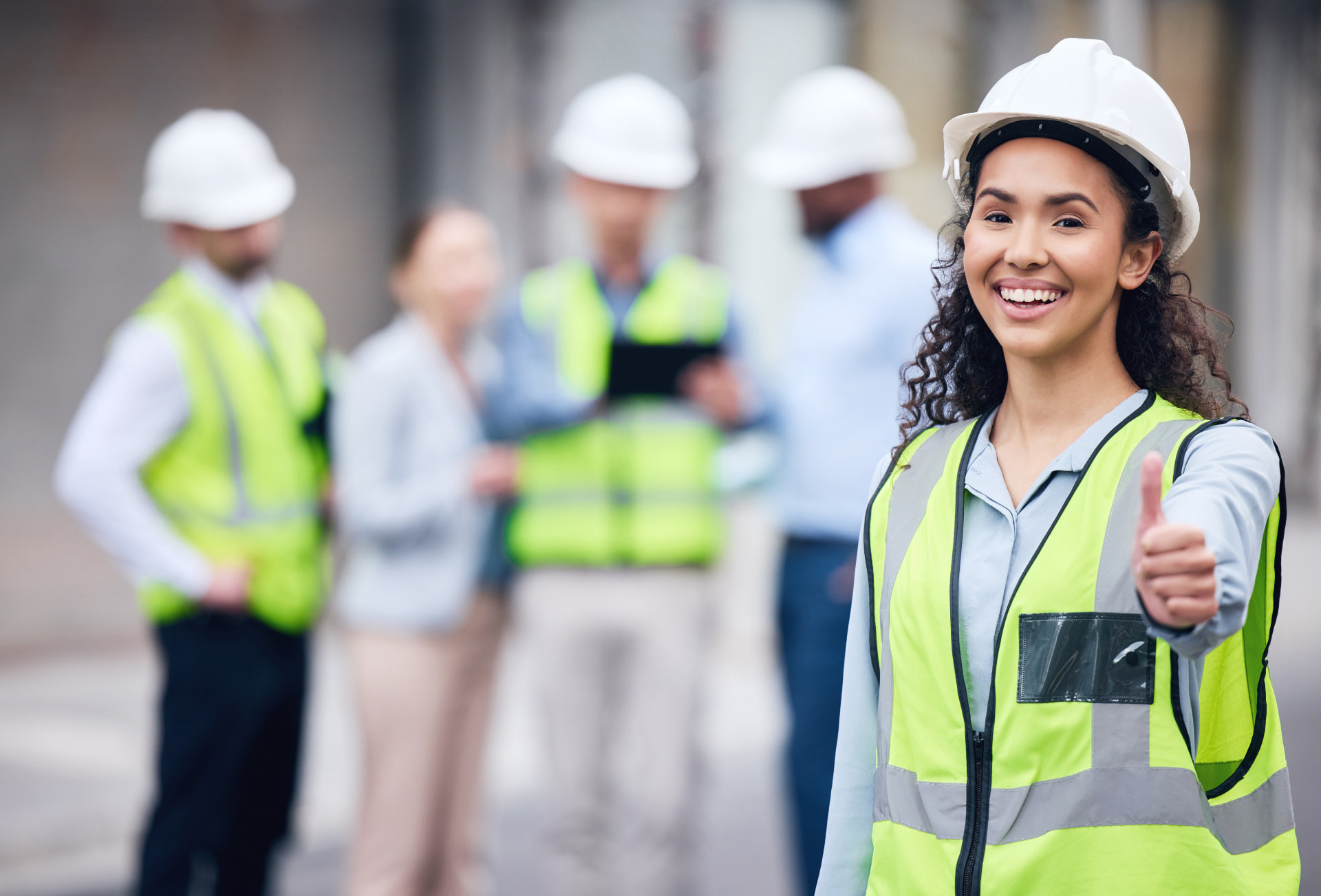 Profissional de segurança do trabalho em obra
